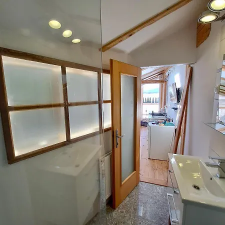 Mini Loft Close To Logar Valley Apartman